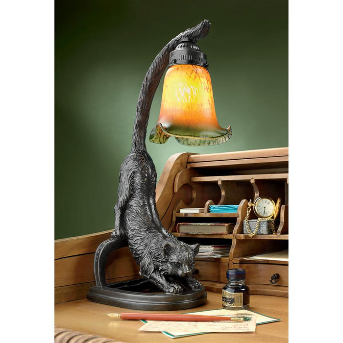 CROUCHING CAT LAMP