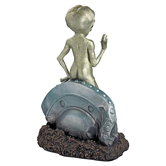 ROSWELL THE ALIEN WITH SPACECRAFT STATUE