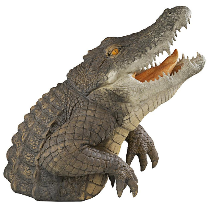 SNAPPING SWAMP GATOR STATUE