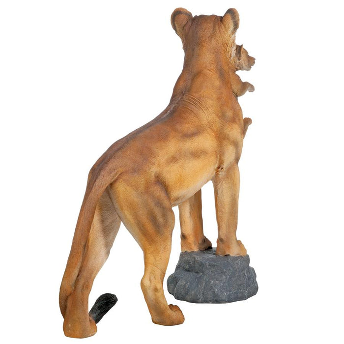 LIONESS WITH CUB STATUE