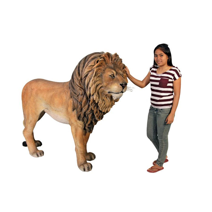 LIFE SIZE KING OF THE LIONS STATUE