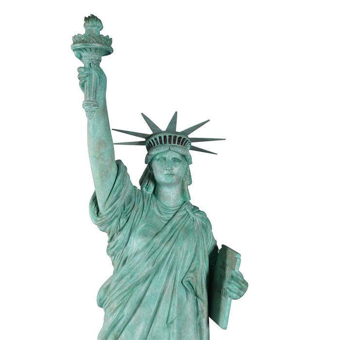 STATUE OF LIBERTY ON PEDESTAL STATUE