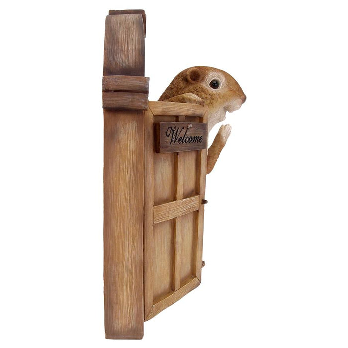GARDEN GREETINGS SQUIRREL WELCOME STATUE